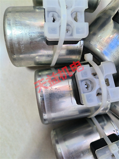 天益機電供應(yīng) 力士樂2024工業(yè)產(chǎn)品 "M-3SED6CK14 350CG205N9K4 P 1" "R901258093" "EFC3610-15K0-3P4-MDA-7P-NNNNN-NNNN" 